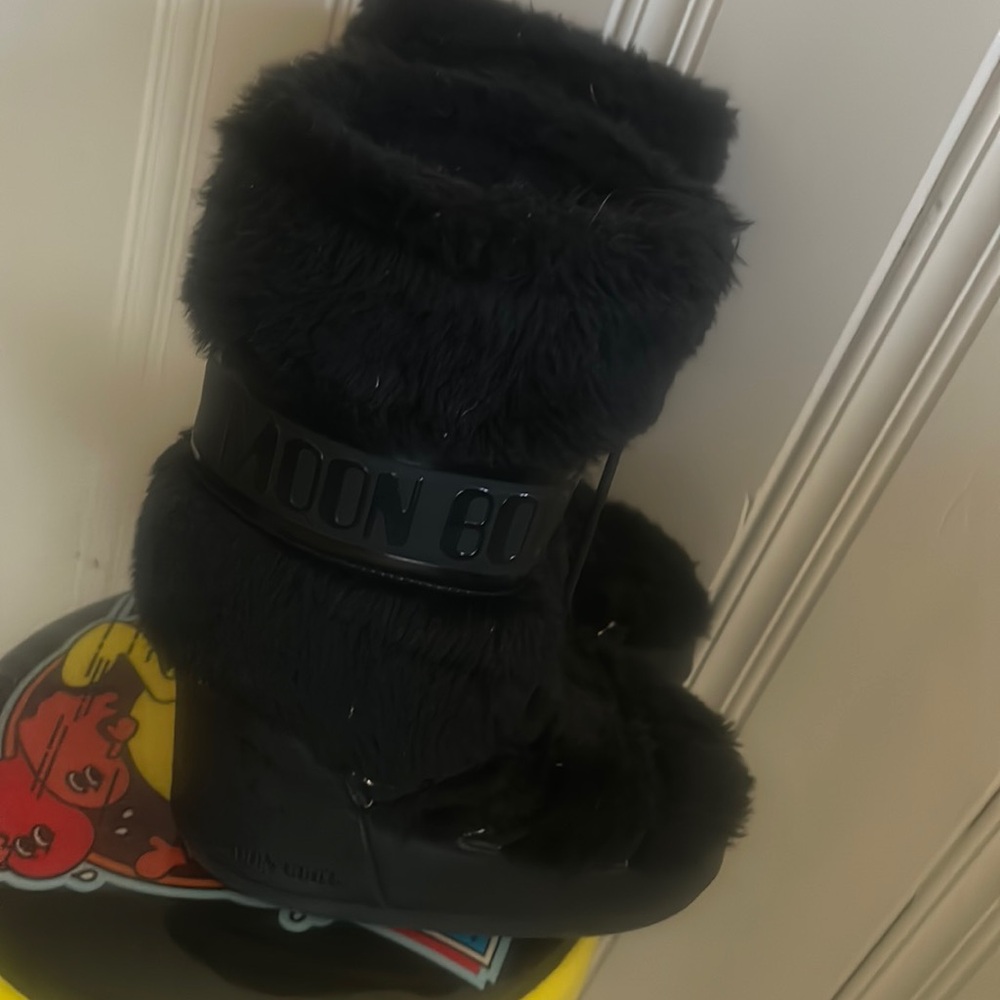 Moon Boot Black Faux Fur Winter Boots